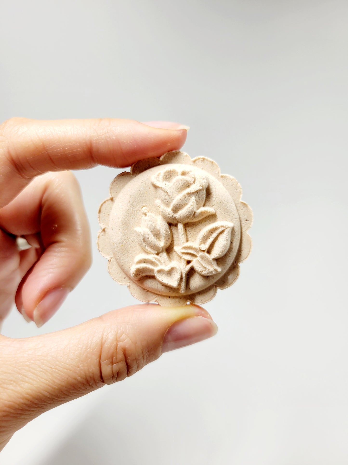 Silken Glow Shower Bomb
