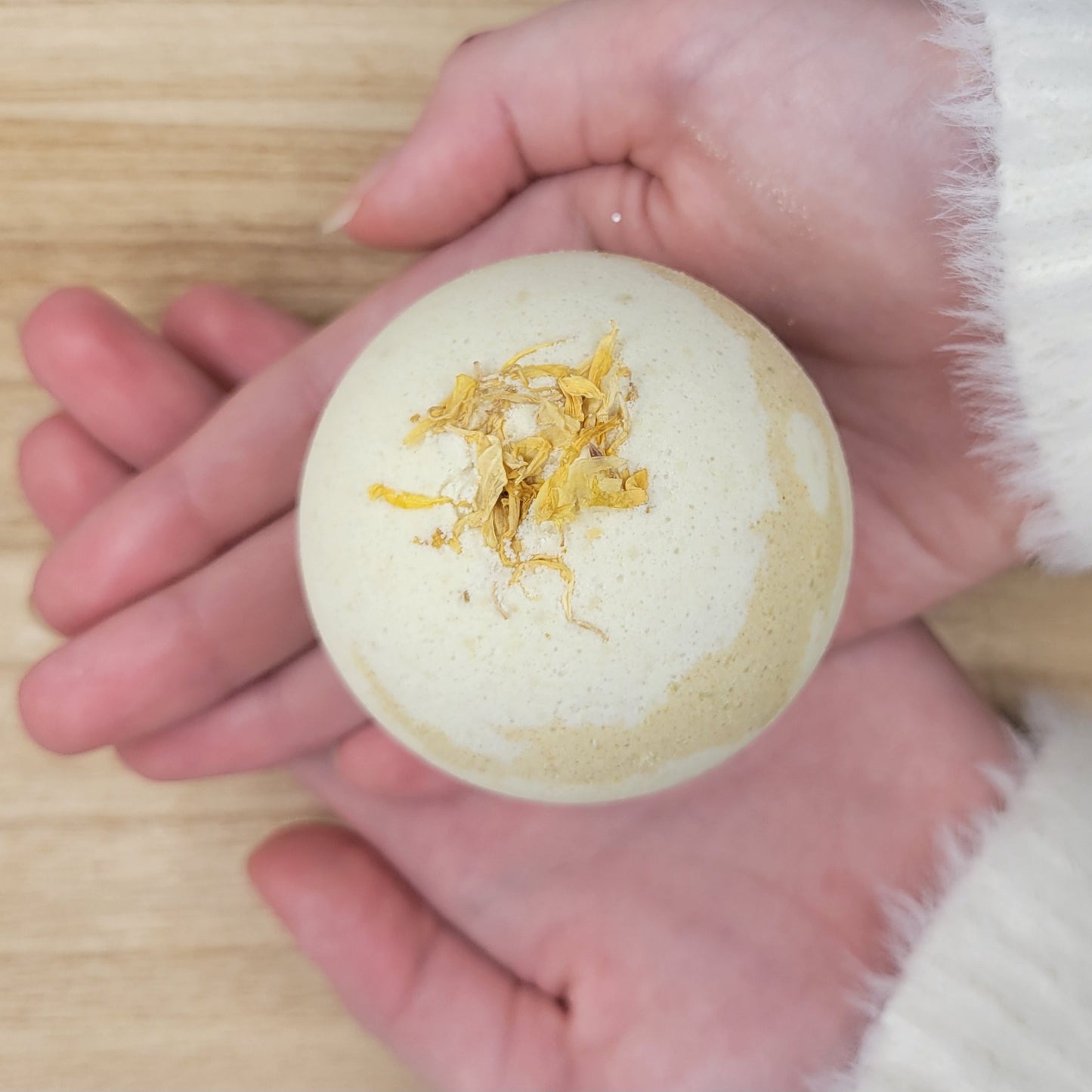 Cashmere Citrus Butter Bomb